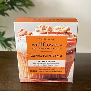New Two Pack White Barn B&BW Caramel Pumpkin Swirl Wallflowers Refills